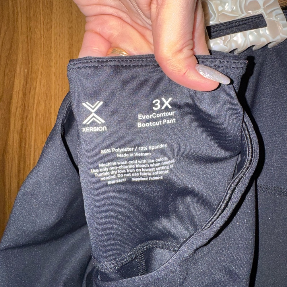 Xersion EverContour Bootcut Pants in Black 3X